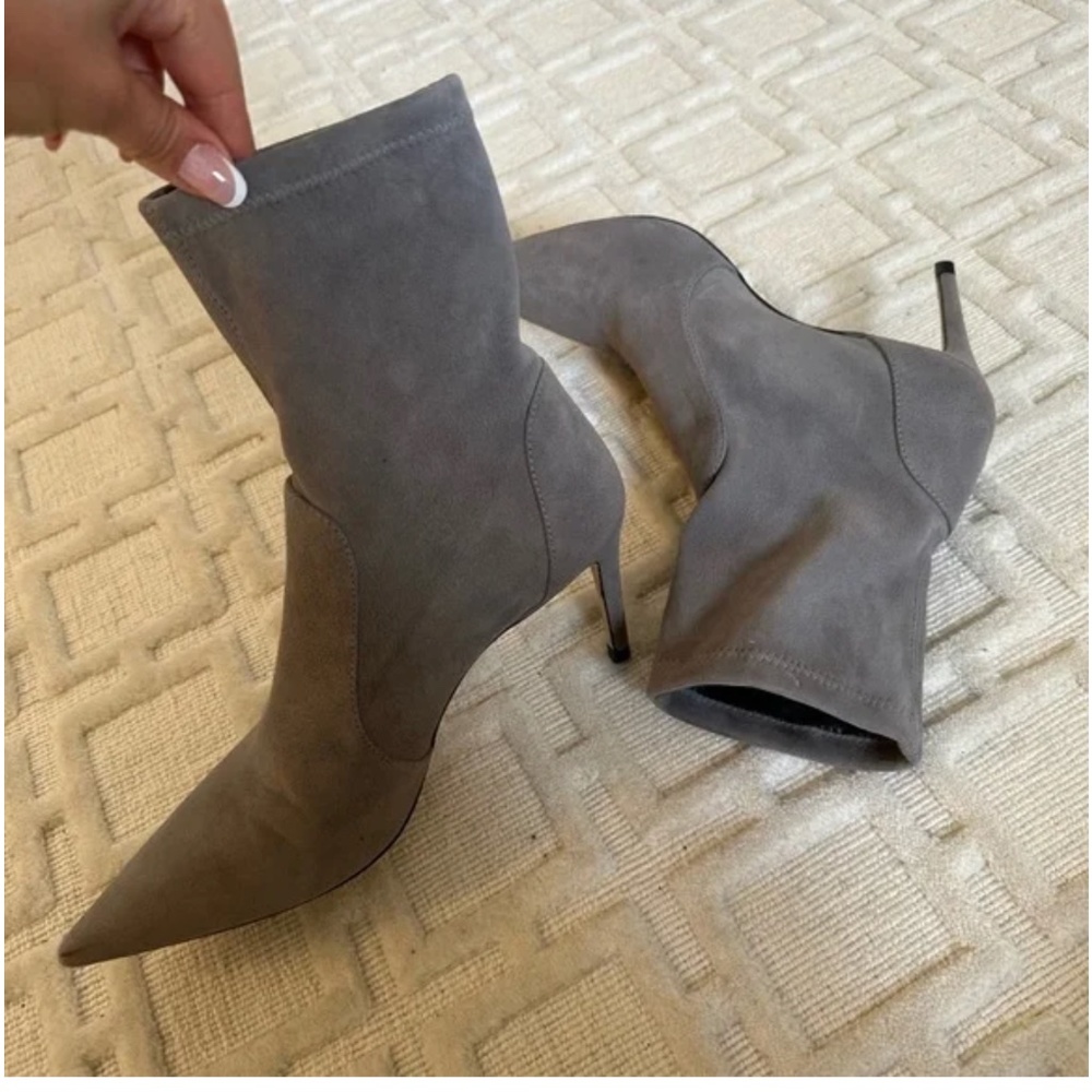 Stuart Weitzman 85MM Ankle Boots Suede LIKE NEW